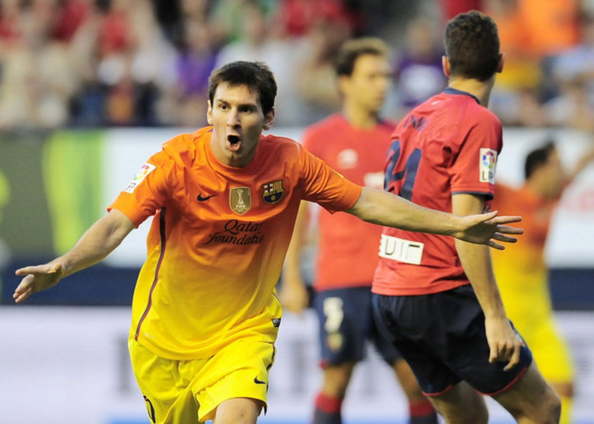 Celebración de Messi por el gol marcado ante el Osasuna en la segunda jornada de la Liga BVVA 2012