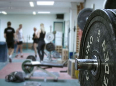 ¡Mujeres del mundo! Dadle caña a las mancuernas que no muerden