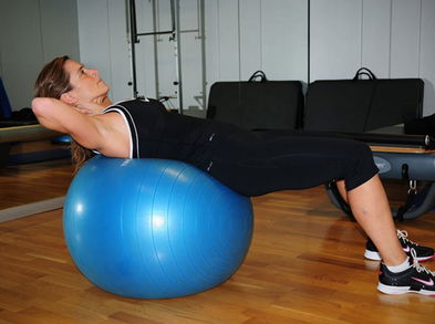 Trabajemos nuestros abdominales con la fitball