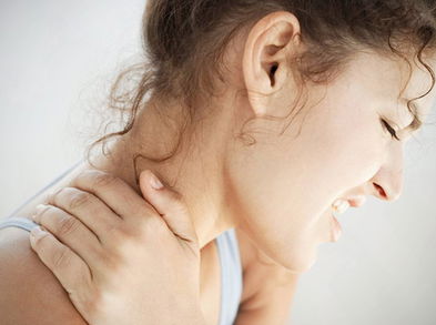 Los mejores ejercicios y estiramientos para el dolor cervical