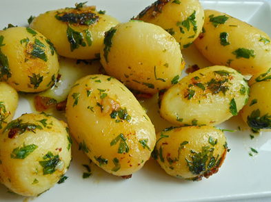 Ajo y perejil: condimentos saludables que dan sabor