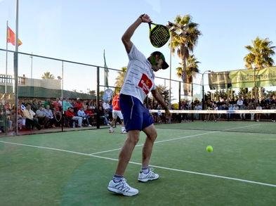 Mejora tu saque en Pádel con estos sencillos consejos