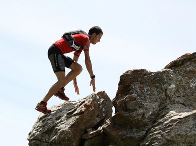 Caminar cuesta arriba tiene más beneficios de los que pensabas