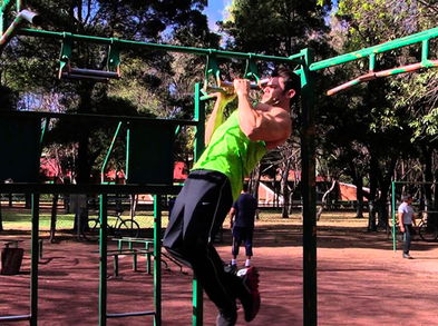 ¿Cansado de tu rutina de pesas? Prueba estos dos métodos de entrenamiento