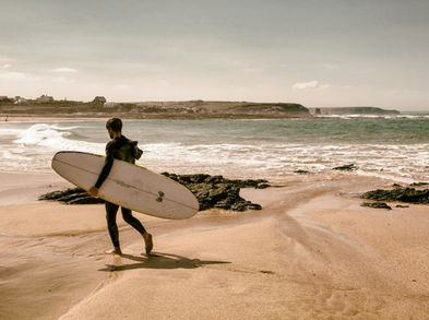 ¿Por qué los surfistas parecen tan jóvenes y despreocupados?