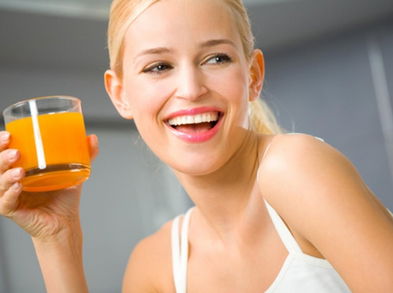 Si no bebo el zumo de naranja enseguida ¿la vitamina C se reduce?