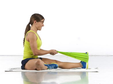 Realiza 5 ejercicios con bandas elásticas en casa y baja de peso