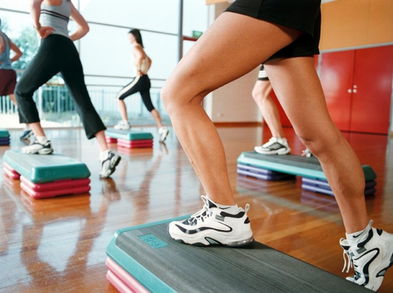 Rutina de entrenamiento de 15 minutos para fortalecer brazos y piernas