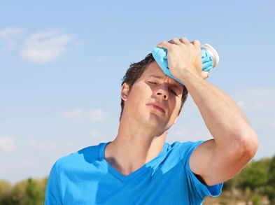 ¿Cuáles son los síntomas de un golpe de calor y cómo prevenirlo?