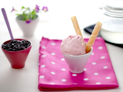 Helado de fresa lleno de proteínas