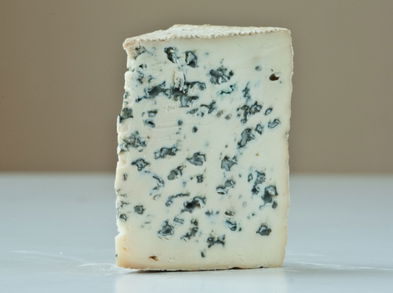 Qué beneficios aporta el queso azul para la salud