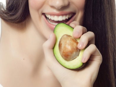 Comer aguacate para bajar la presión arterial