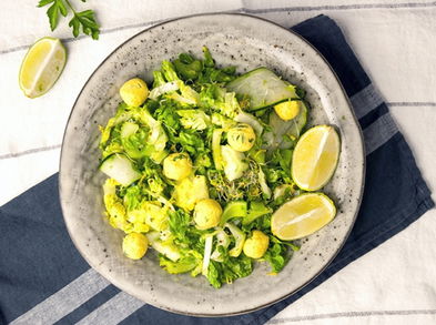 Ensalada verde con croquetas de almendras, receta paso a paso