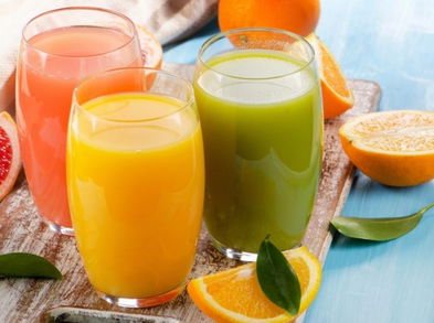 Combate la retención de líquidos con estas bebidas naturales