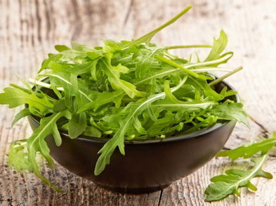 Mejora la digestión y evita la anemia consumiendo rúcula