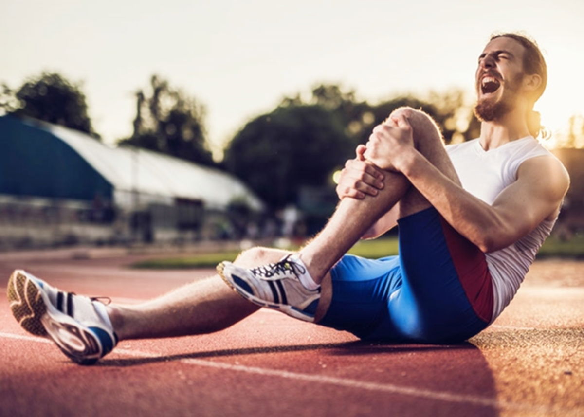 Corredor sufre lesiones deportivas