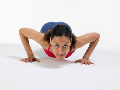 El hacer flexiones de brazo todos los días puede traer sus recompensas