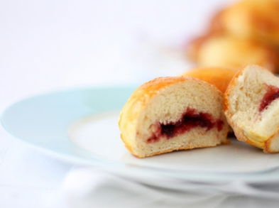 Panecillos con frambuesa, postre saludable y sin gluten