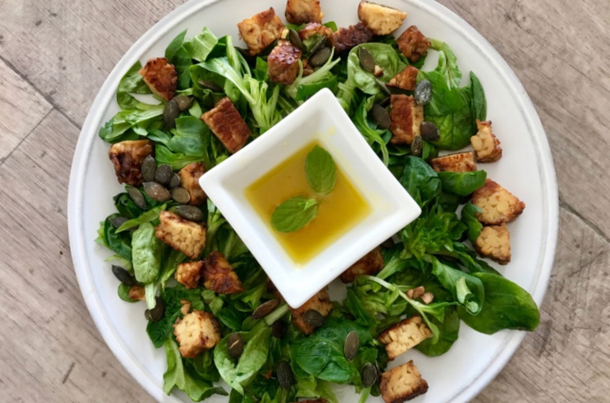 Ensalada tempeh