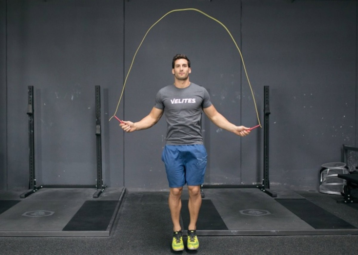 Ejercicios para activar el cuerpo saltando la comba