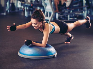 Fortalece el cuerpo con estas variantes de planchas