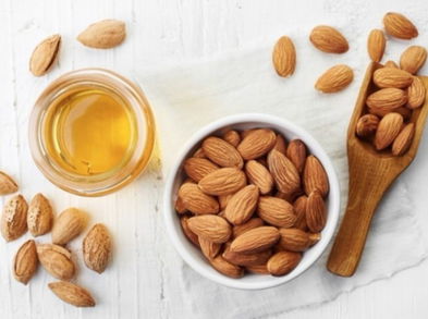 Virtudes del aceite de almendras para la salud
