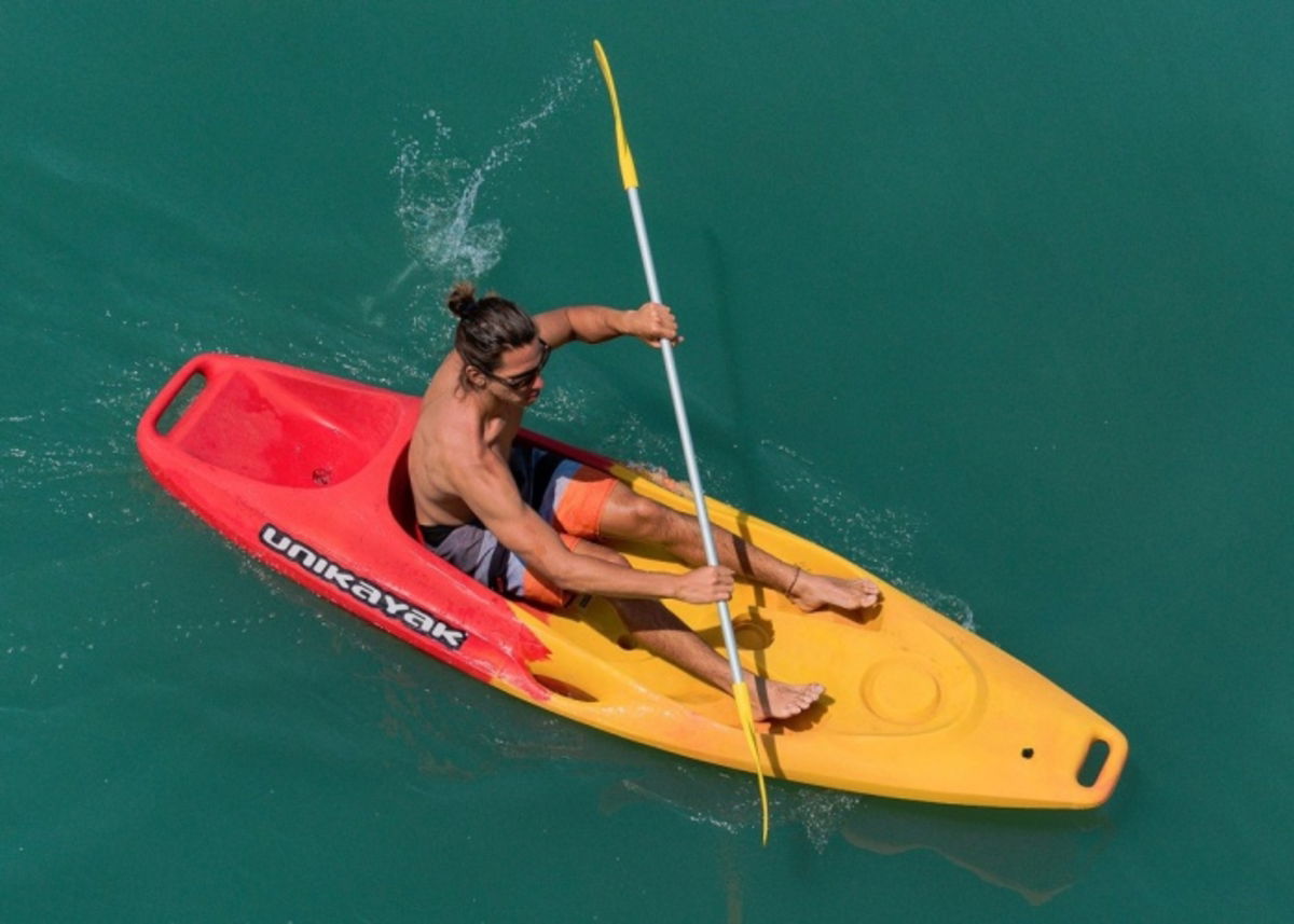 Persona en kayak