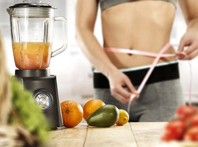 Minimiza la inflamación del vientre con estas bebidas