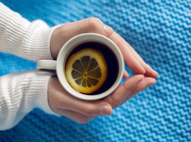 Combate el ácido úrico con estos remedios naturales a base de limón
