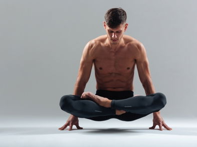 Virtudes del Yoga en hombres que vale la pena conocer