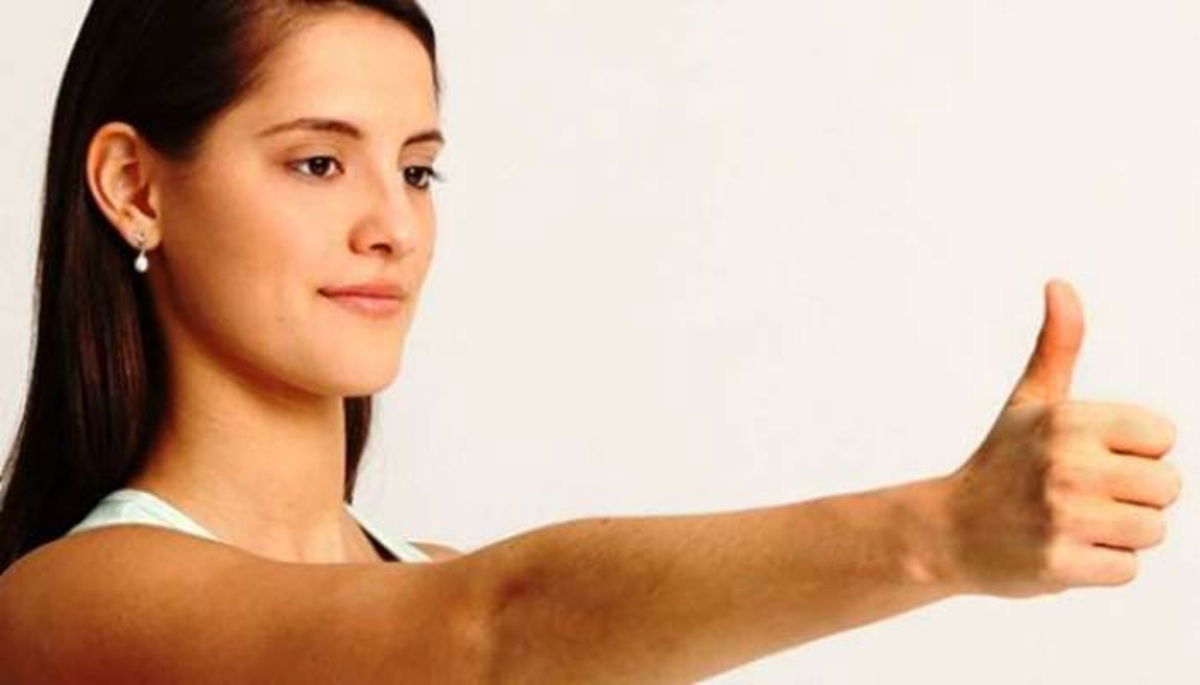 Mujer realizando ejercicios visión