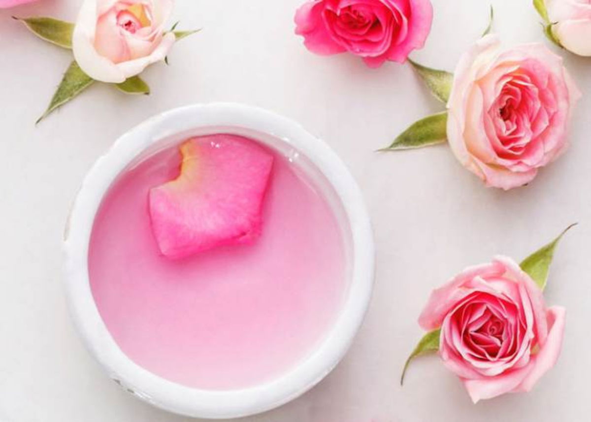 Recipiente agua de rosas