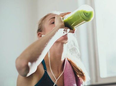 Evita problemas digestivos con estos batidos ricos en fibra