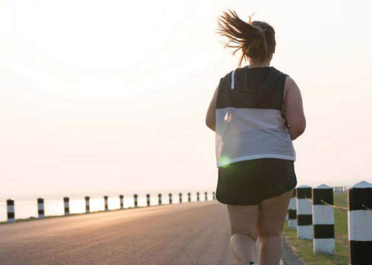 Mujer trotando