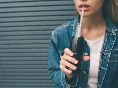 Razones de peso para cortar de tajo con los refrescos dietéticos