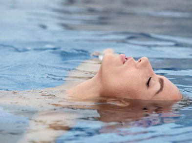 Desintoxica el cuerpo y la mente con la técnica flotarium