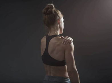 Alivia la presión de las cervicales con estos ejercicios