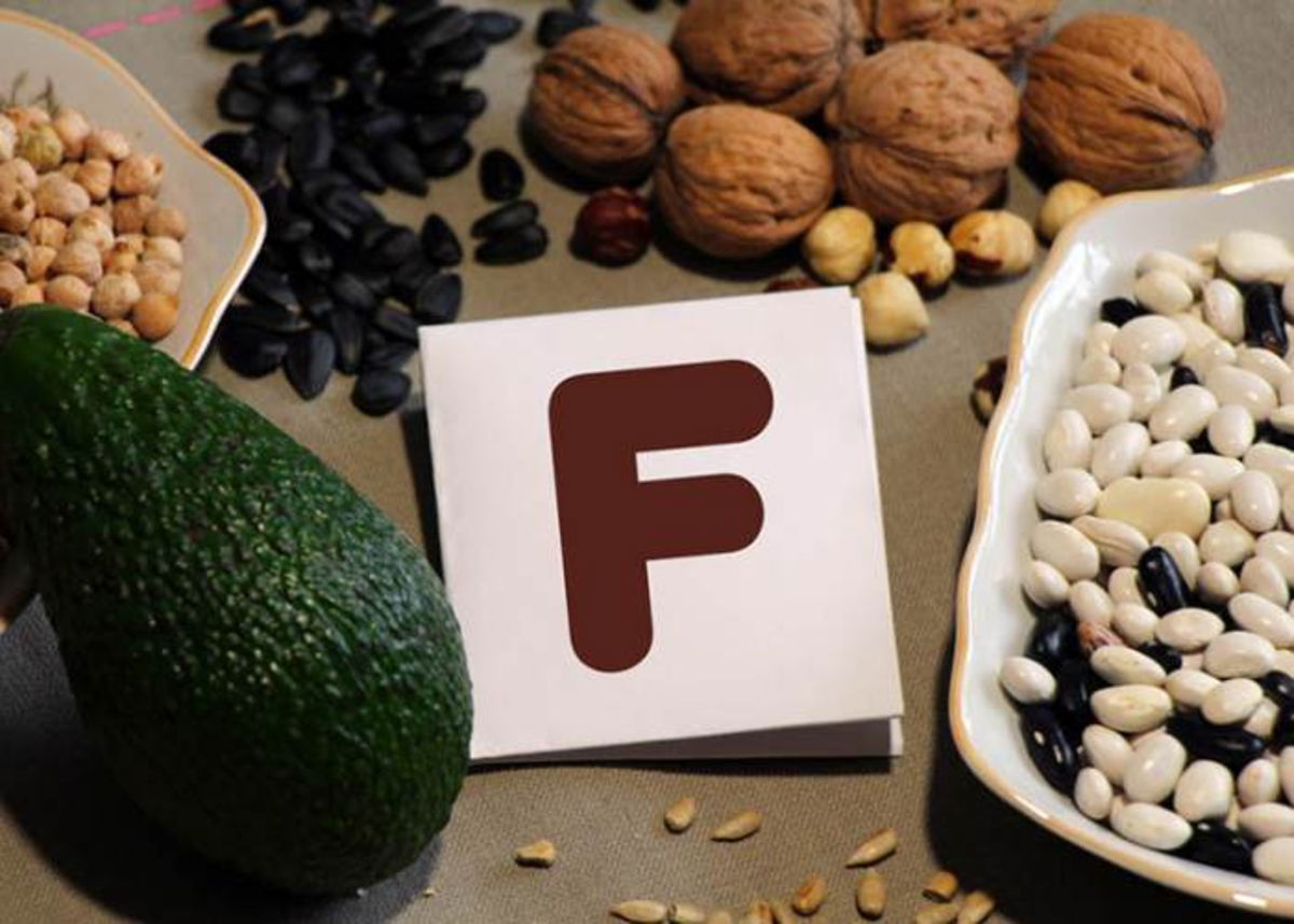Vitamina F