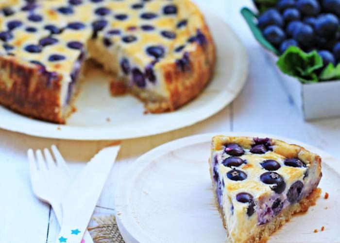 Pay de queso con arándanos