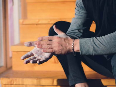 Cómo acabar con los callos en las manos por el gym