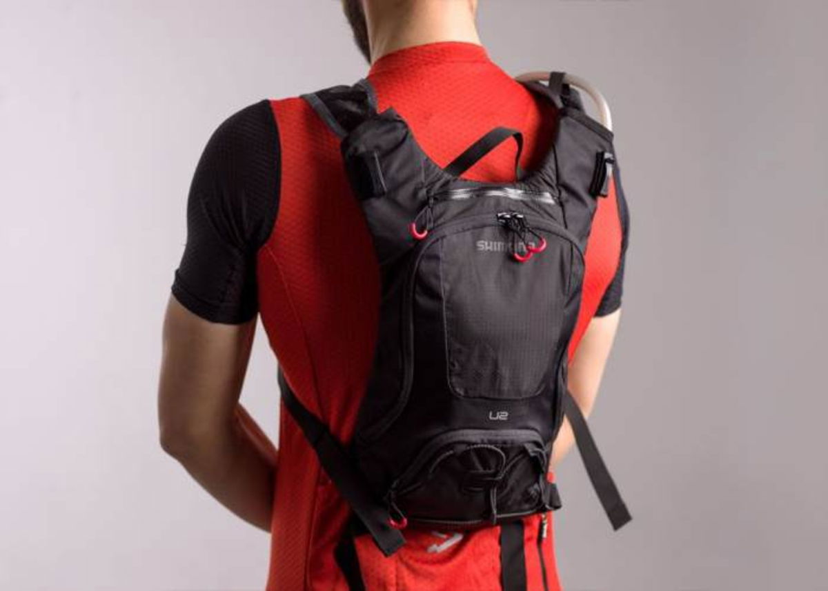 Persona mochila de hidratación