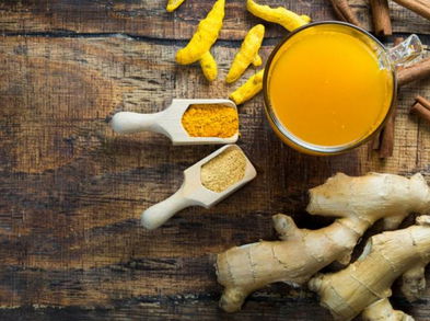 Infusión de jengibre y cúrcuma para bajar de peso