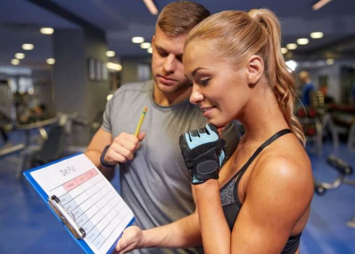 Personas planeando entrenamientos