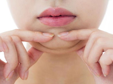 Deshazte de la papada con estos 6 ejercicios