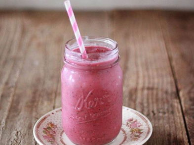 Baja de peso con esta bebida de fresa y jengibre