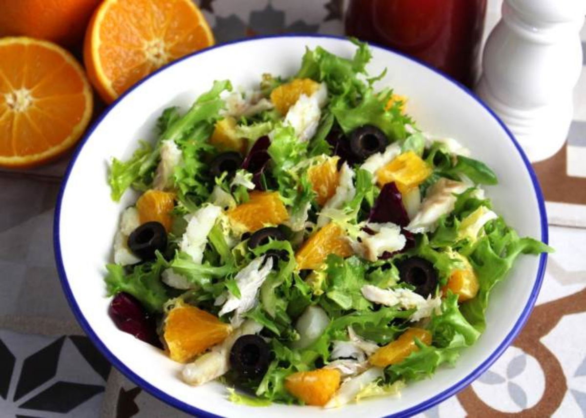 Ensalada con escarola y naranja