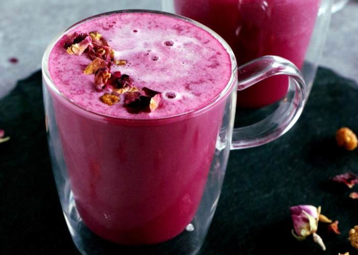Taza-con-pink-latte