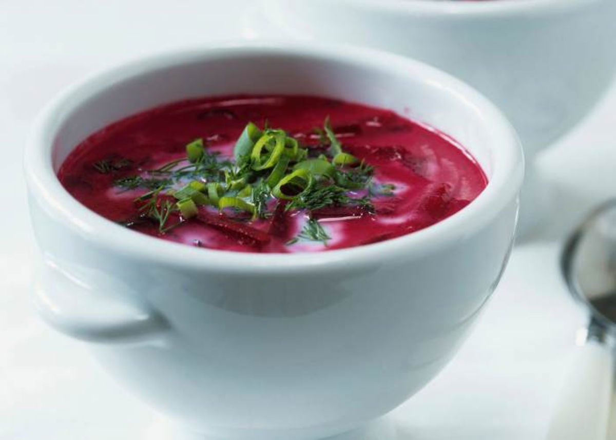 Sopa de remolacha y manzana