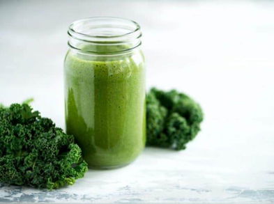 Consiente a tu cuerpo por las noches con estos batidos ¡A cenar saludable!