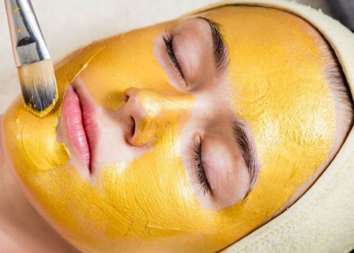 Rostro con mascarilla mango